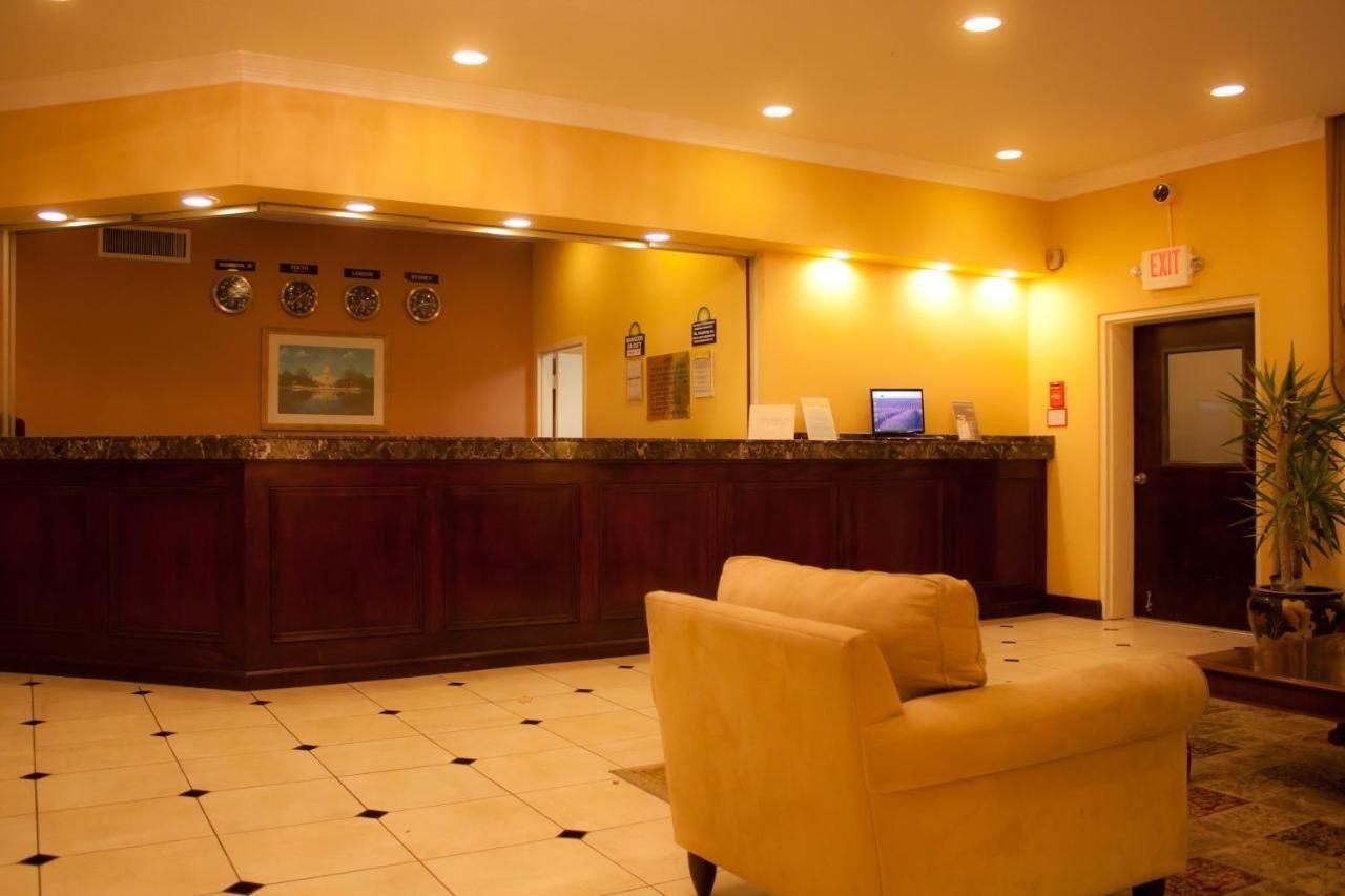 Days Inn By Wyndham Washington Dc/Gateway מראה חיצוני תמונה