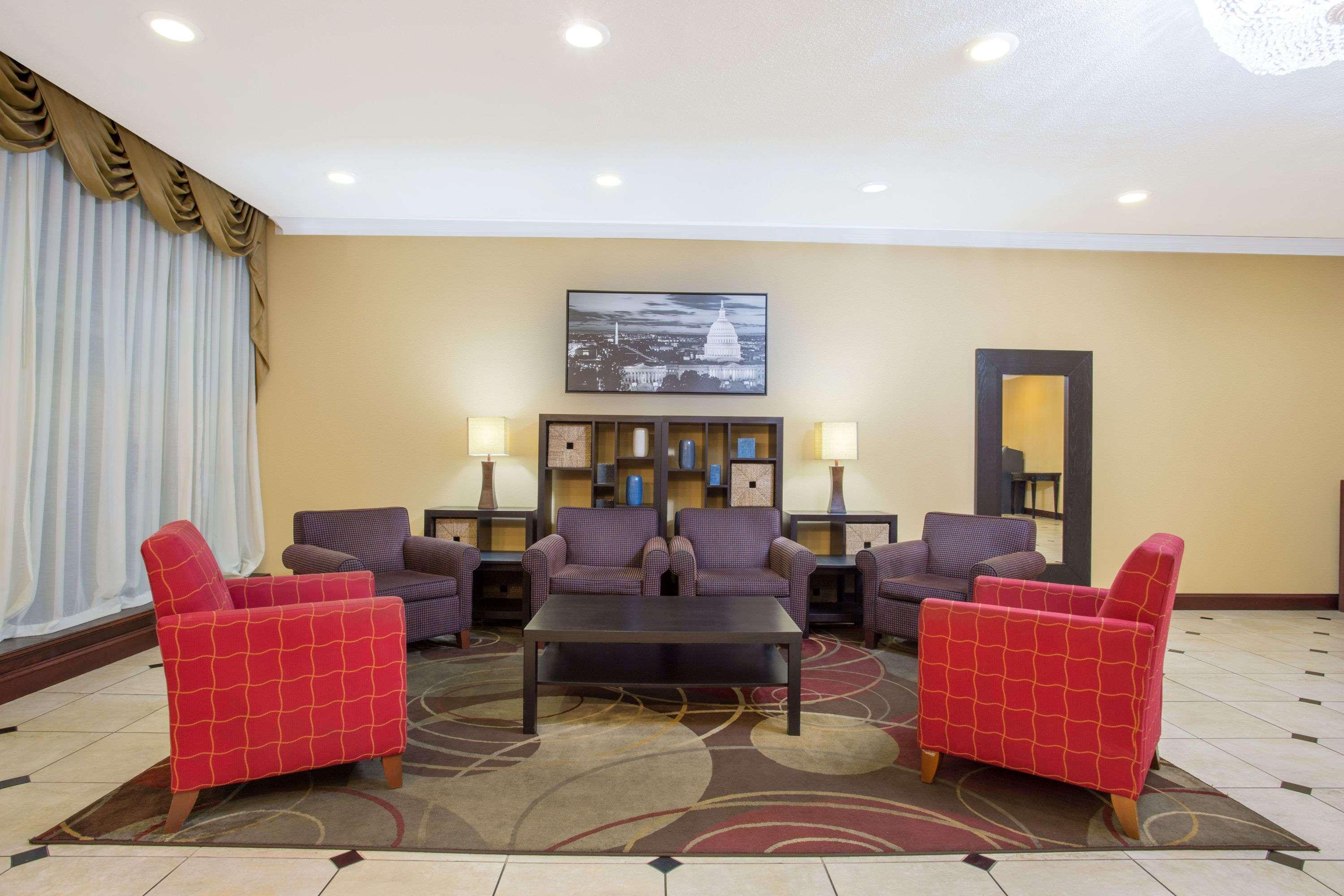 Days Inn By Wyndham Washington Dc/Gateway מראה חיצוני תמונה